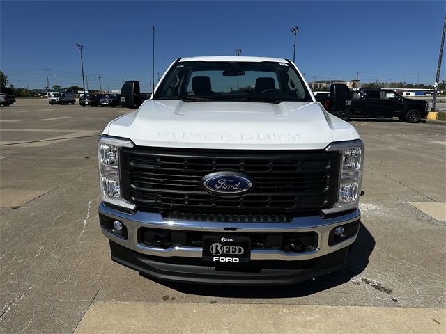 2025 Ford F-350 XL photo 3