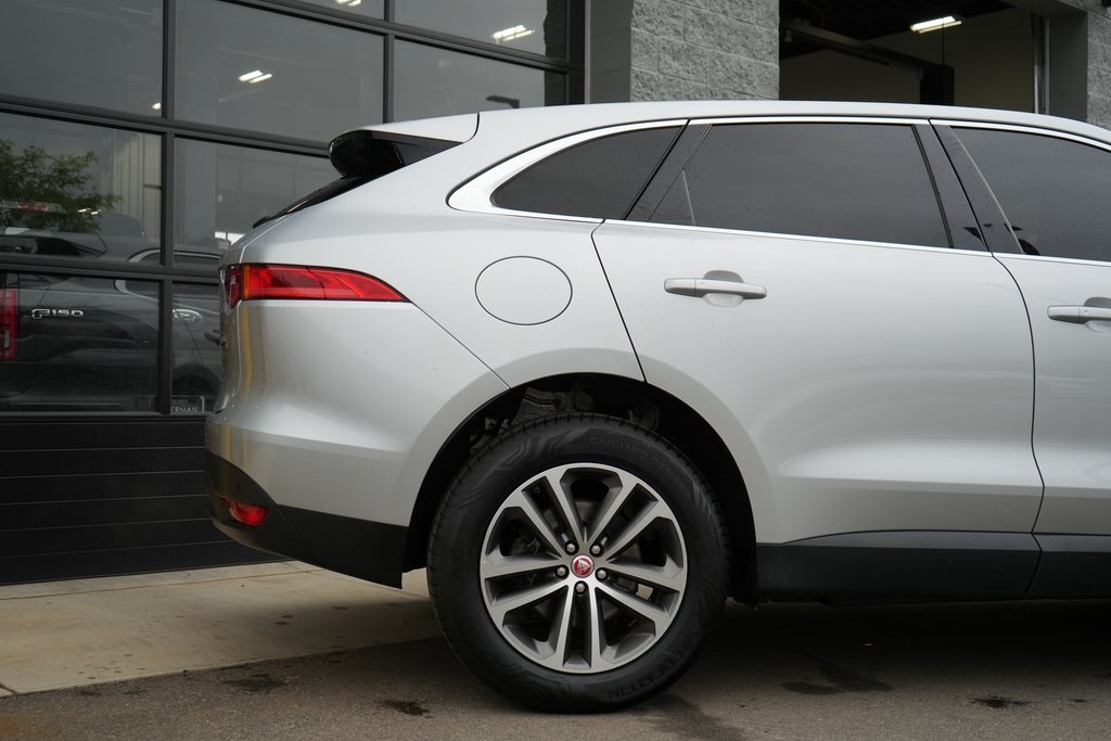 2020 Jaguar F-PACE Premium photo 6