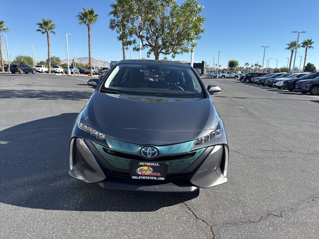 2018 Toyota Prius Prime Plus photo 2
