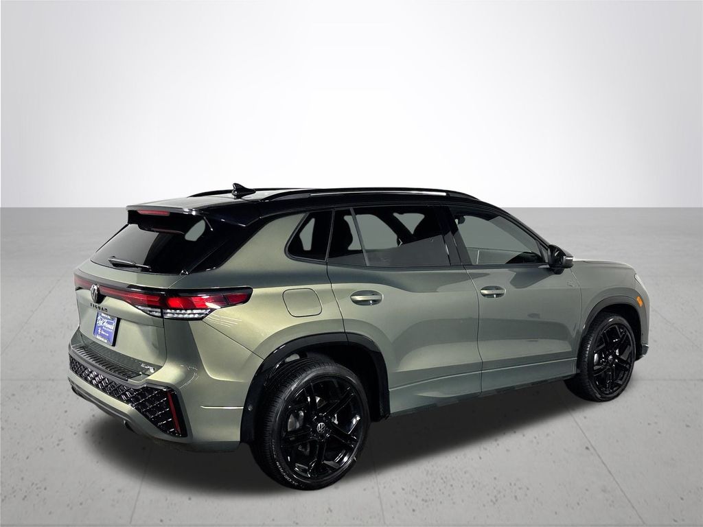 2025 Volkswagen Tiguan SE R-Line Black photo 5