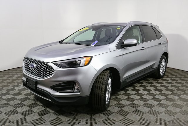 2023 Ford Edge SEL photo 4