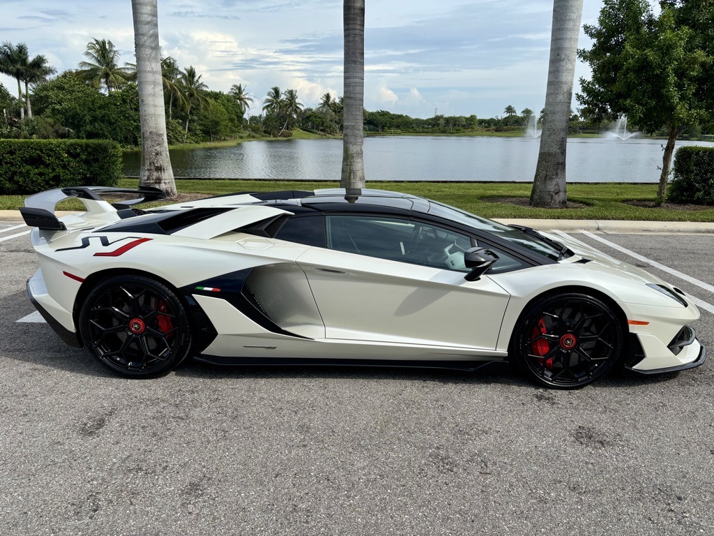 2020 Lamborghini Aventador SVJ Roadster photo 7