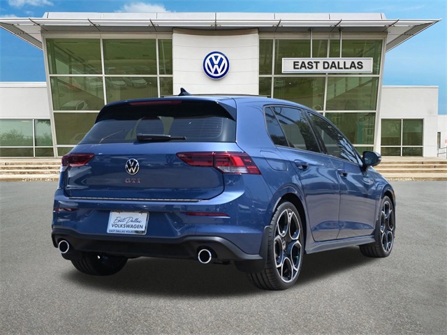 2025 Volkswagen Golf GTI Autobahn photo 2
