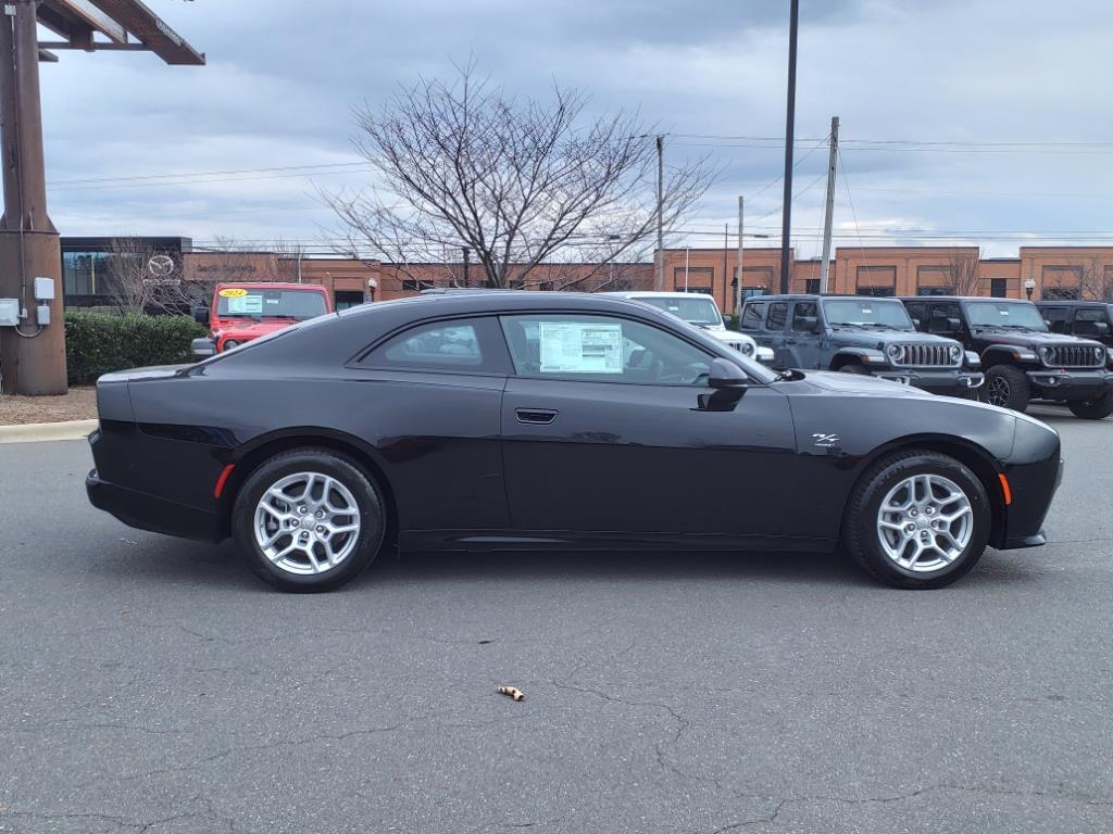 2025 Dodge Charger R/T photo 17
