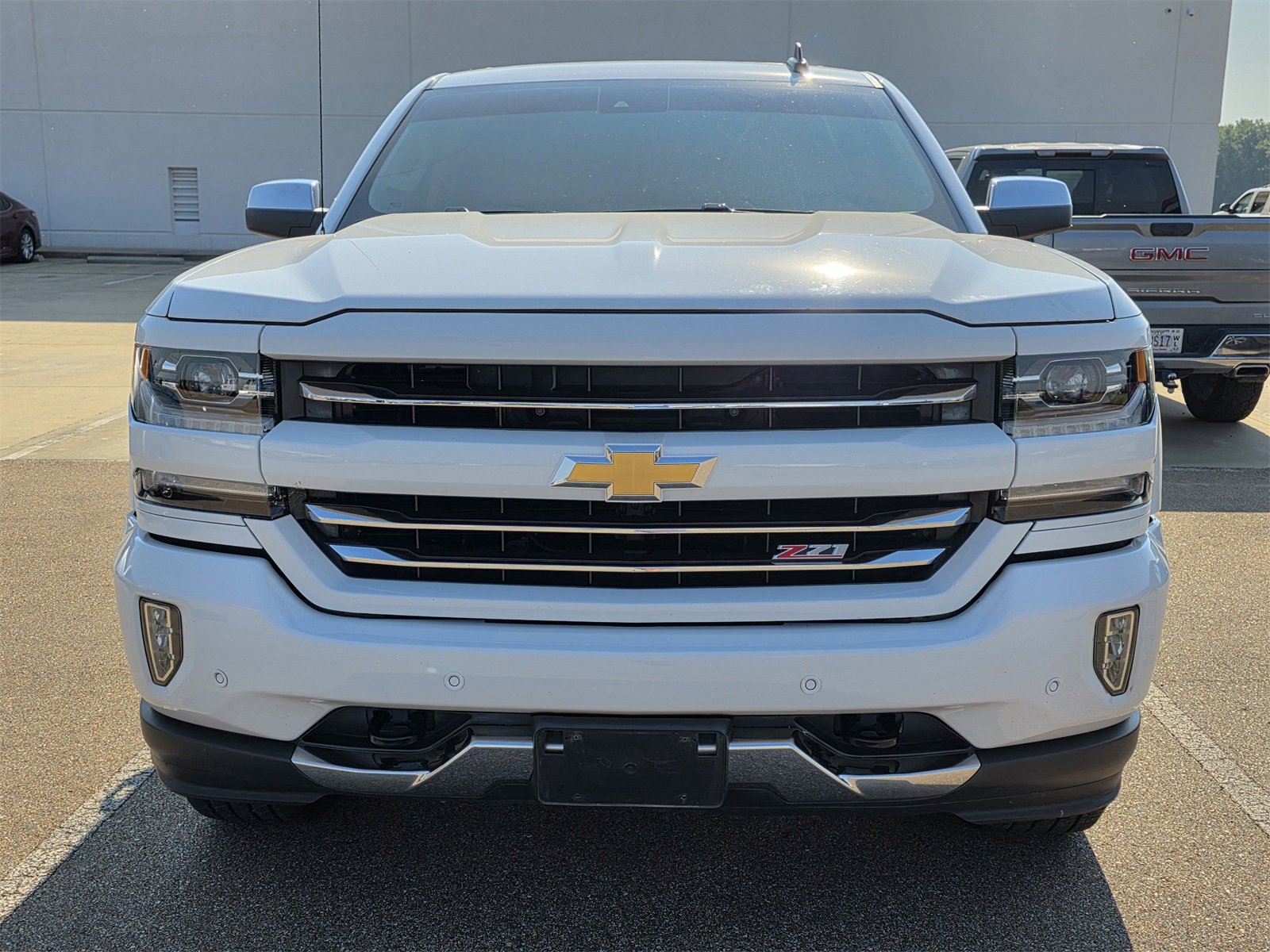2017 Chevrolet Silverado 1500 LTZ photo 3