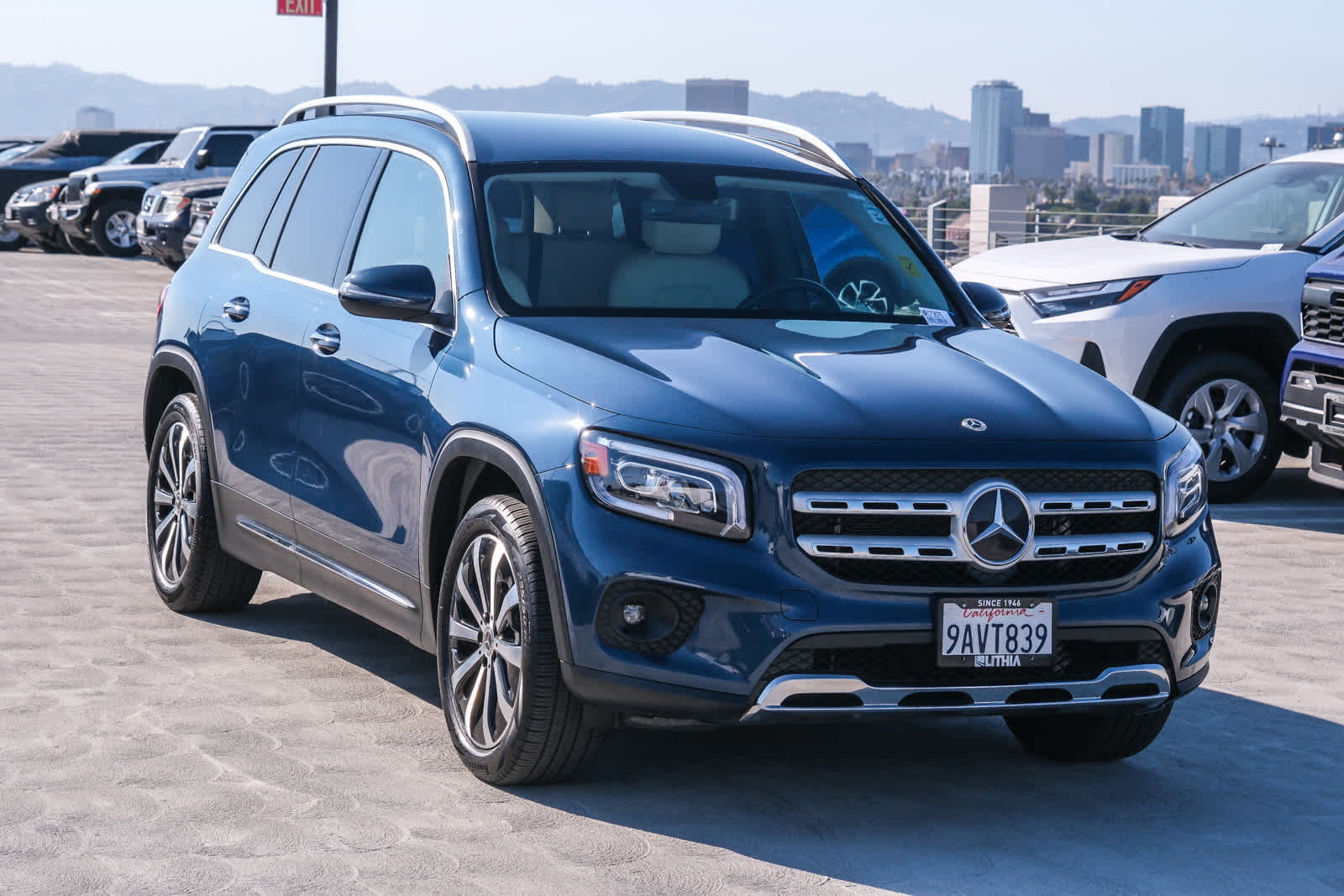 2022 Mercedes Benz GLB 250 photo 3