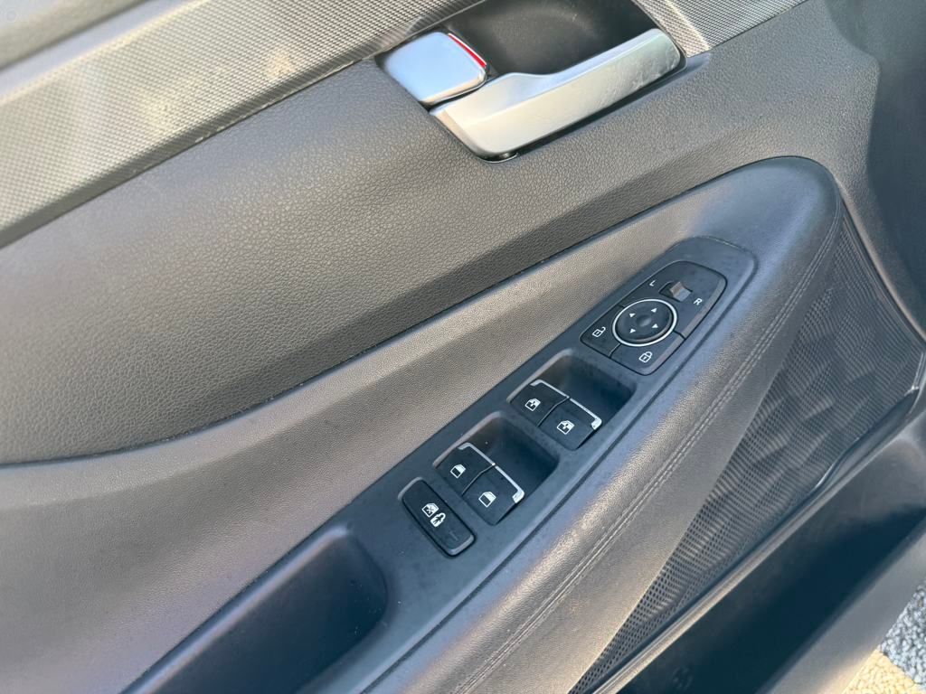 2022 Hyundai Santa Fe SEL photo 11