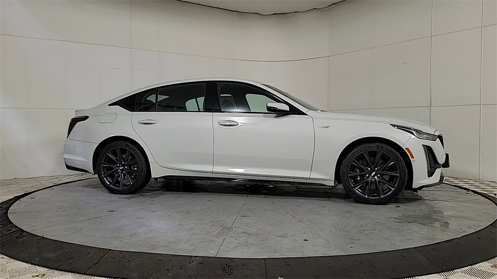 2023 CADILLAC CT5 - Image 8