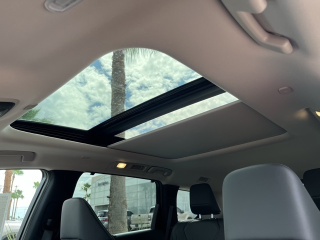 2026 Infiniti QX60 Luxe photo 11