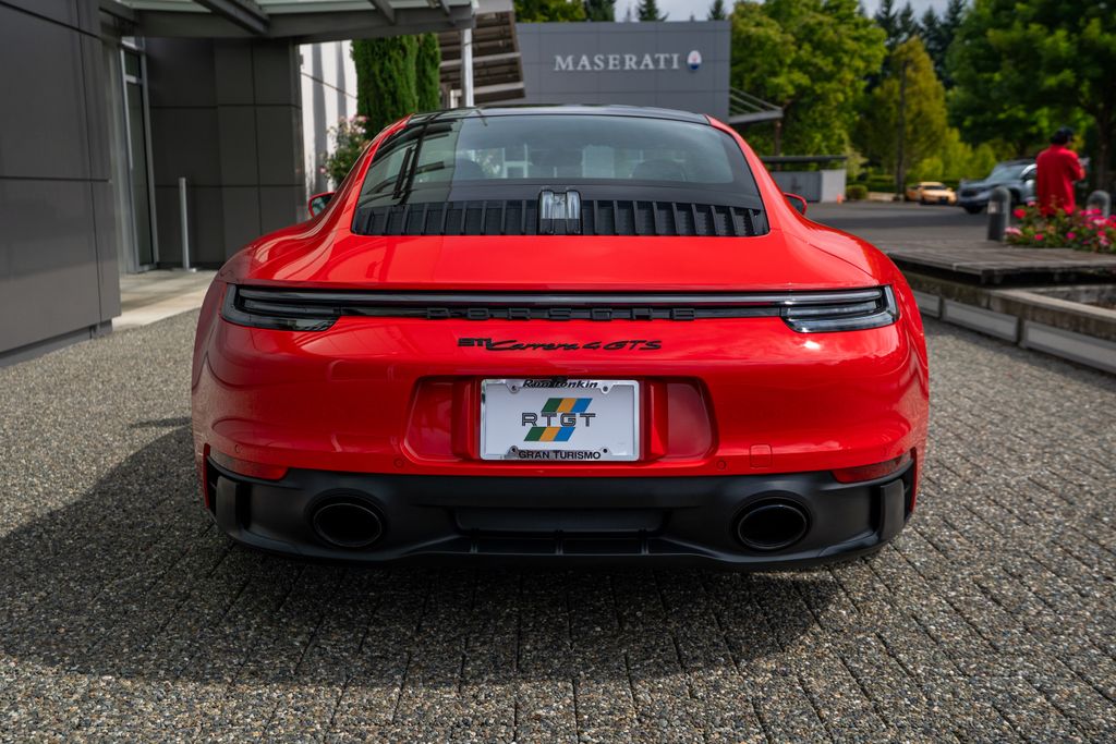 2023 Porsche 911 4 GTS photo 13