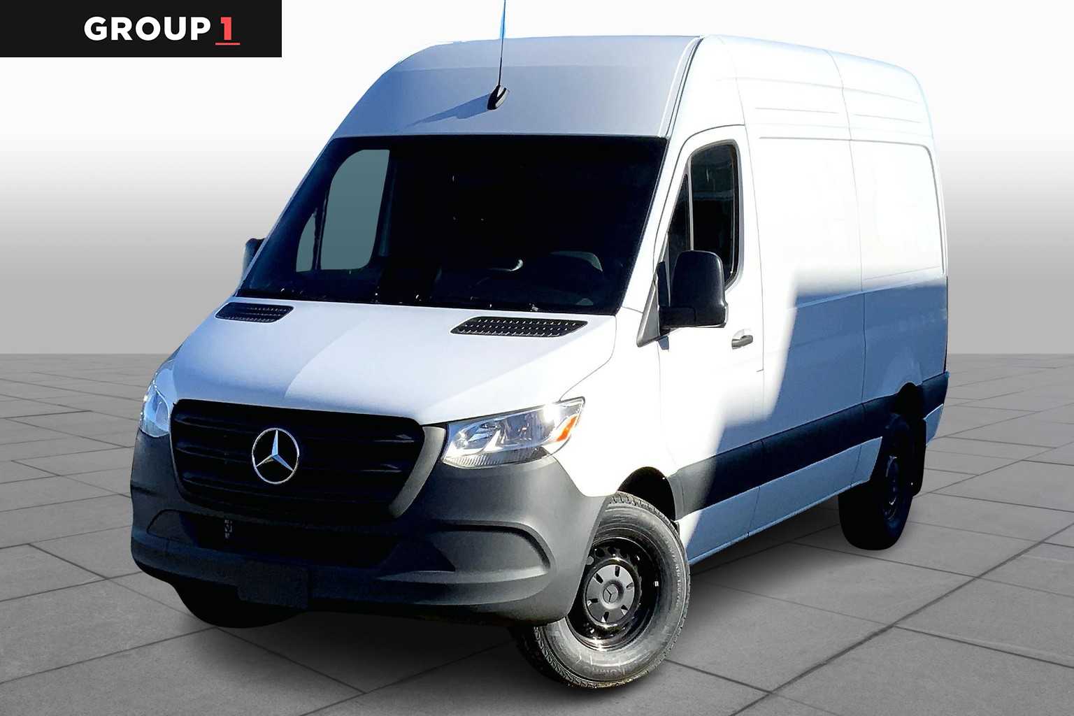 2025 Mercedes-Benz Sprinter Cargo Van Base's photo
