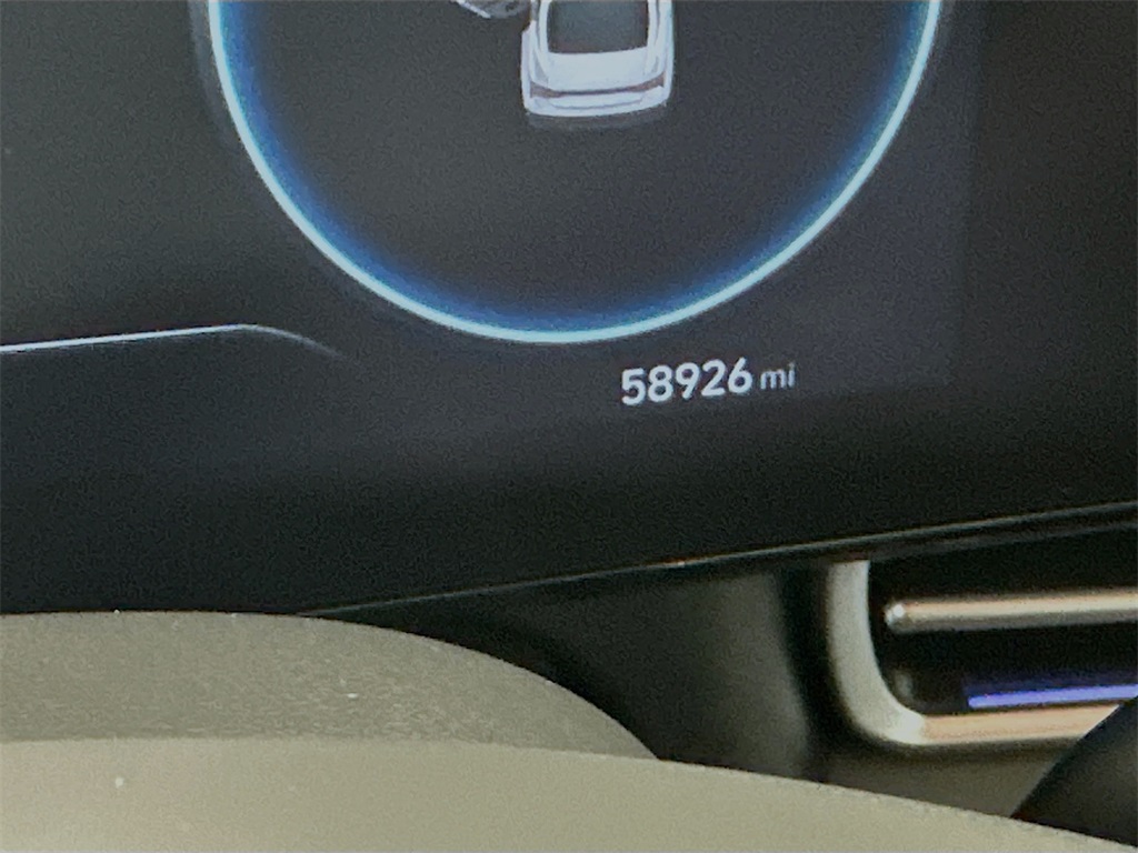 2024 Hyundai Elantra SEL photo 17