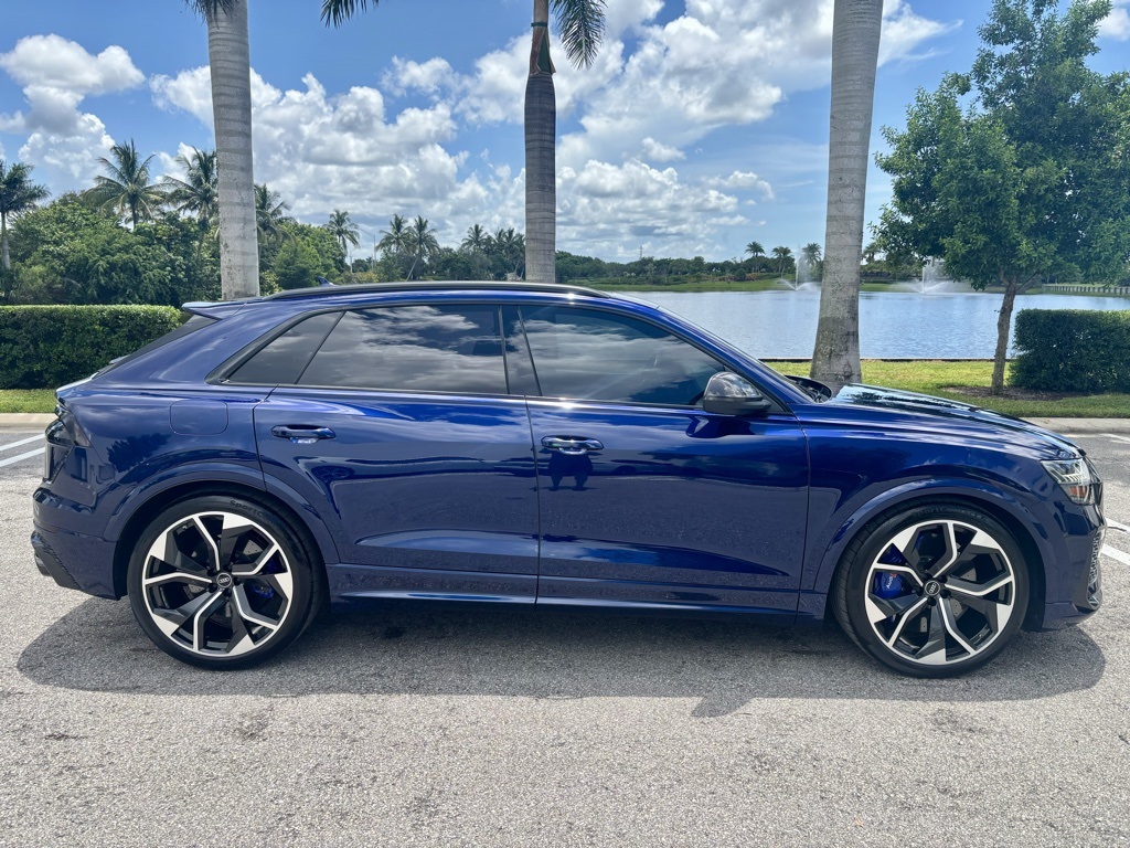 2021 Audi RS Q8 photo 5