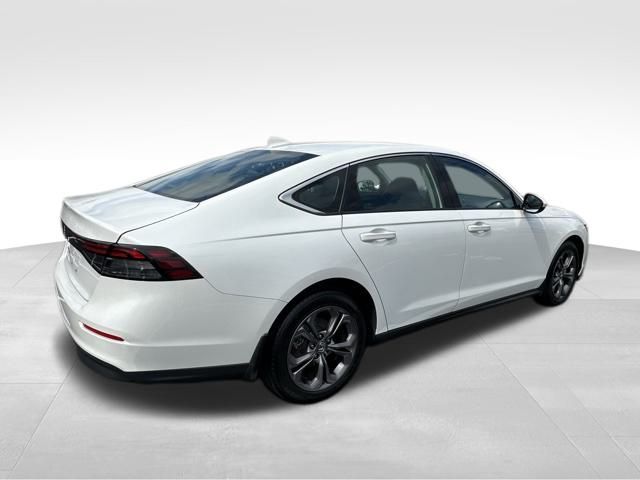 2023 Honda Accord EX photo 5