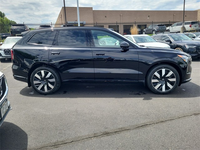2025 Volvo EX90 Twin Motor Ultra photo 6