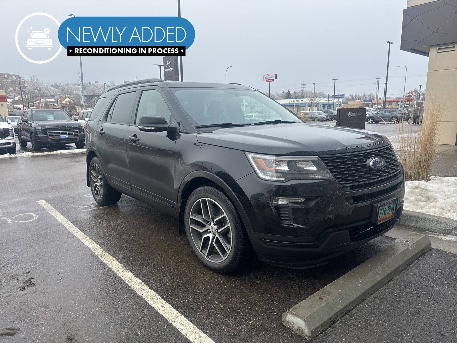 2019 Ford Explorer Sport's photo