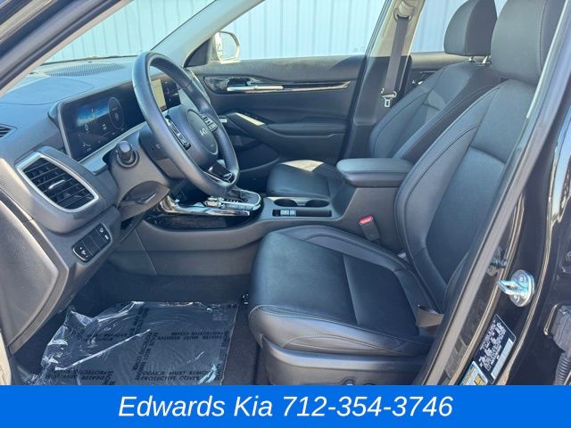 2024 Kia Seltos SX photo 17