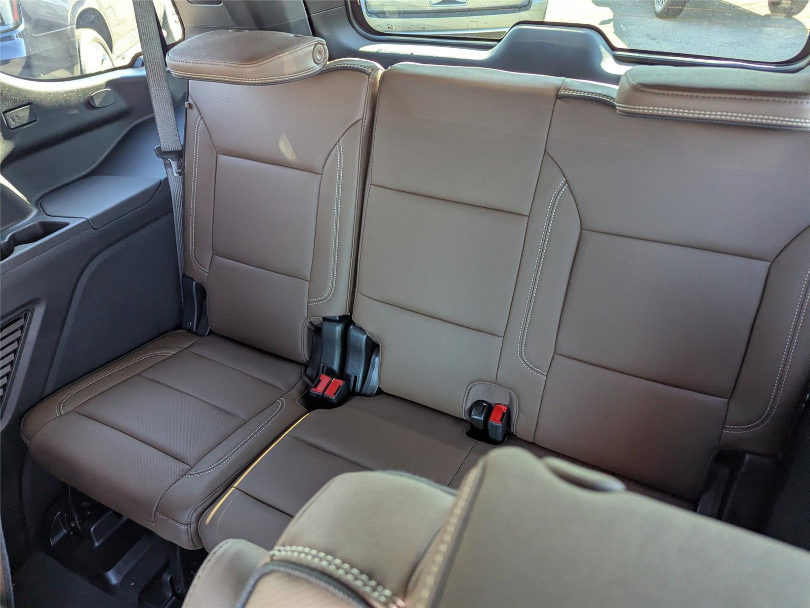2025 Chevrolet Tahoe High Country photo 15