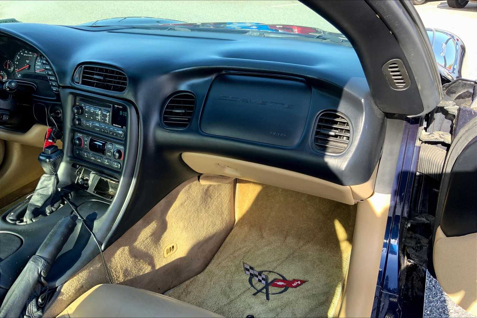 2000 Chevrolet Corvette photo 15