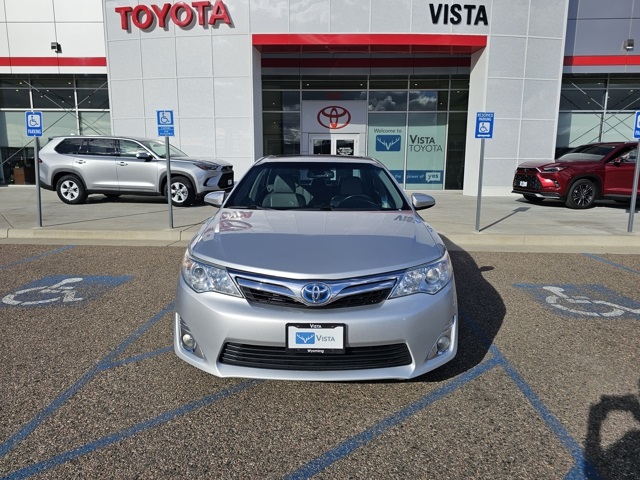 2012 Toyota Camry Hybrid XLE photo 2