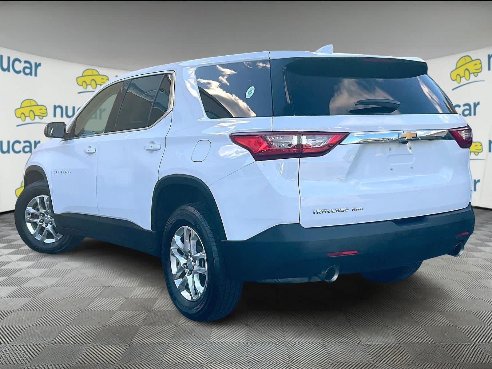 2020 Chevrolet Traverse LS photo 4