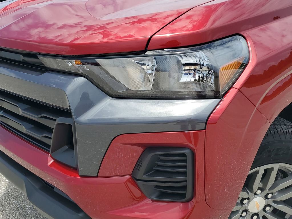 2025 Chevrolet Colorado Work Truck LT photo 15