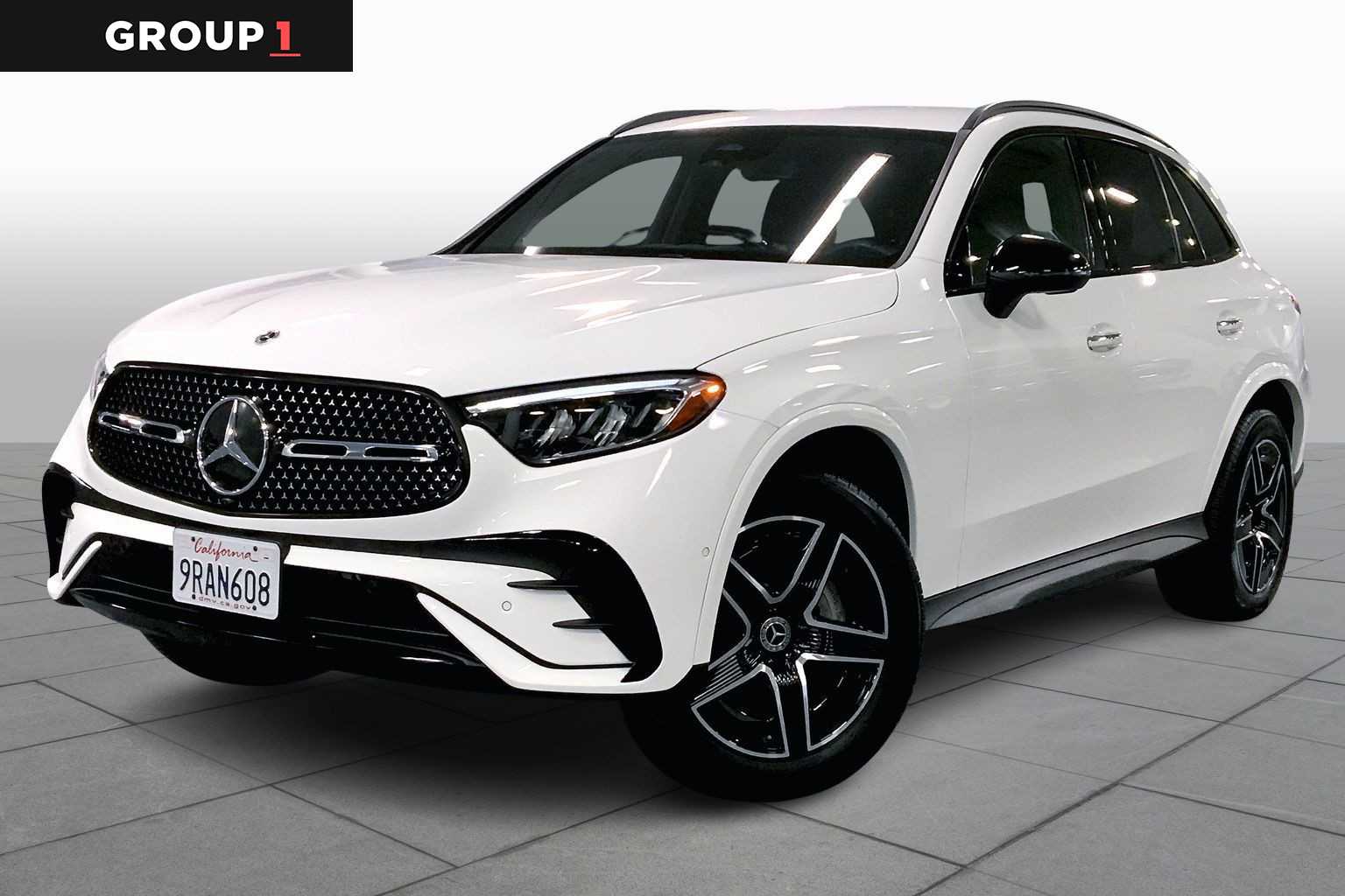 2025 Mercedes-Benz GLC Base's photo