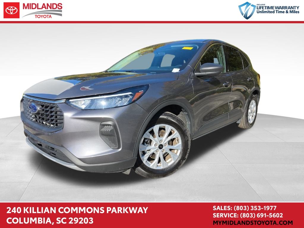 2024 Ford Escape Active's photo