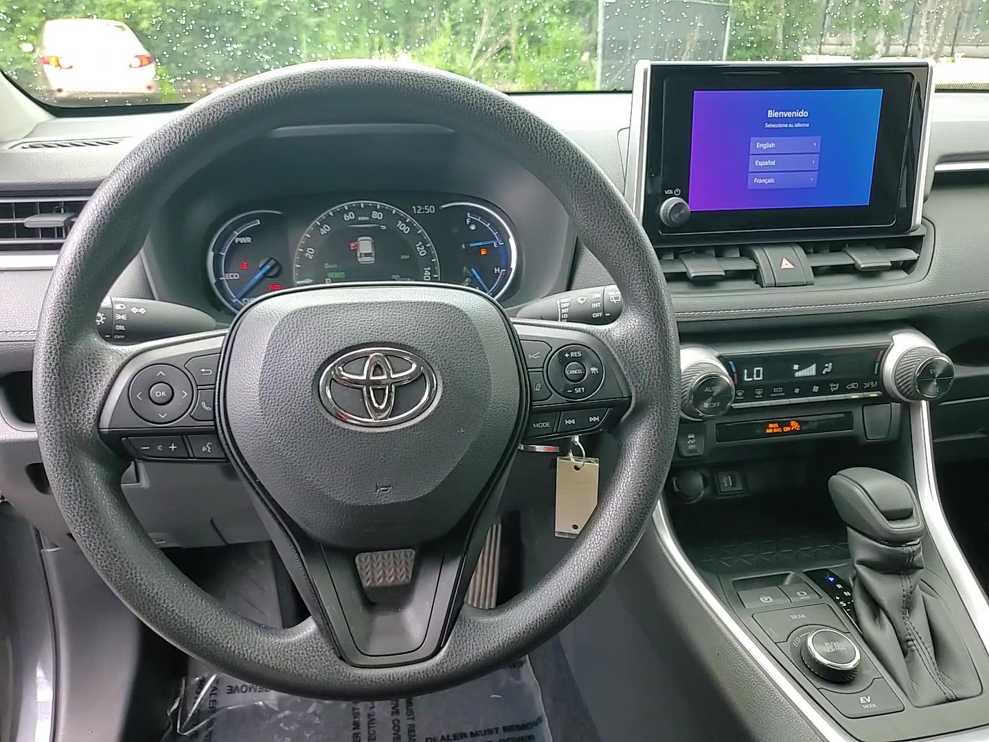 2023 Toyota RAV4 LE photo 22
