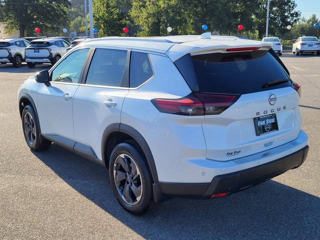 2026 Nissan Rogue SV photo 5