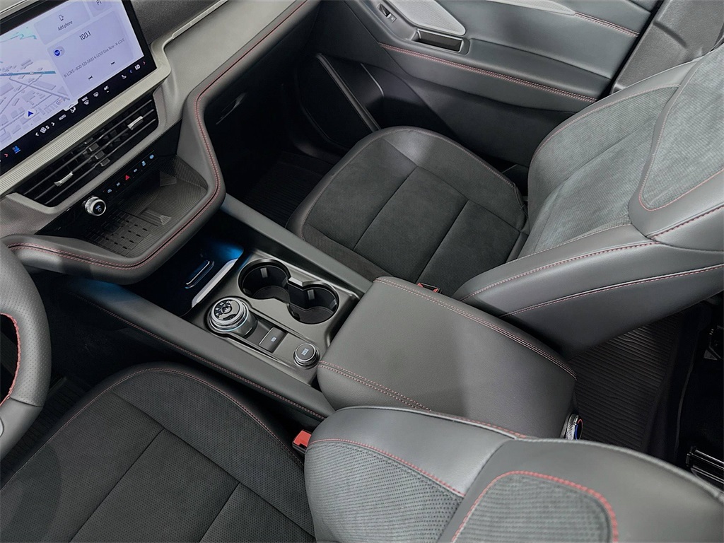 2025 Ford Explorer ST photo 23