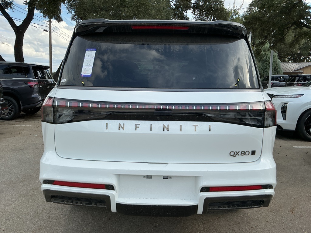 2026 Infiniti QX80 photo 4