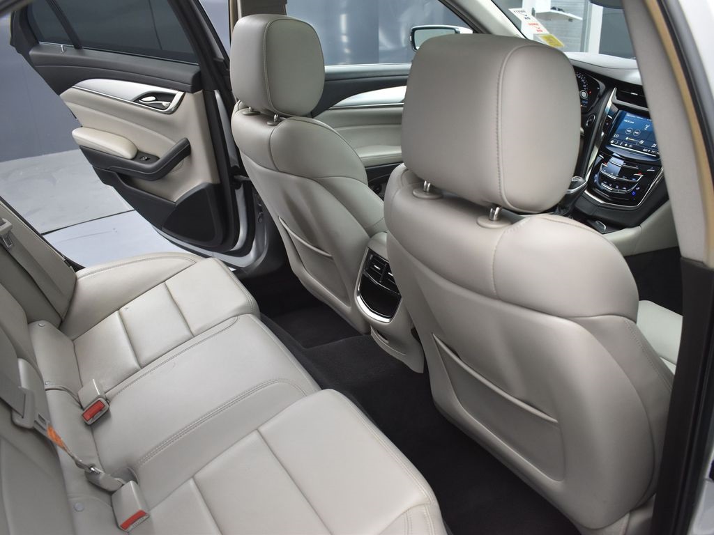 2018 Cadillac CTS Base photo 16