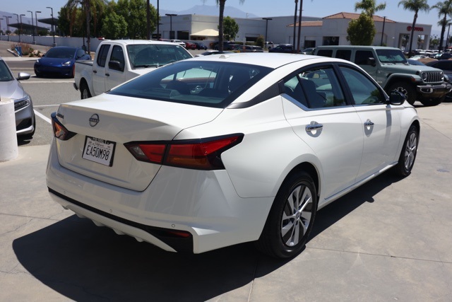 2025 Nissan Altima 2.5 S photo 3