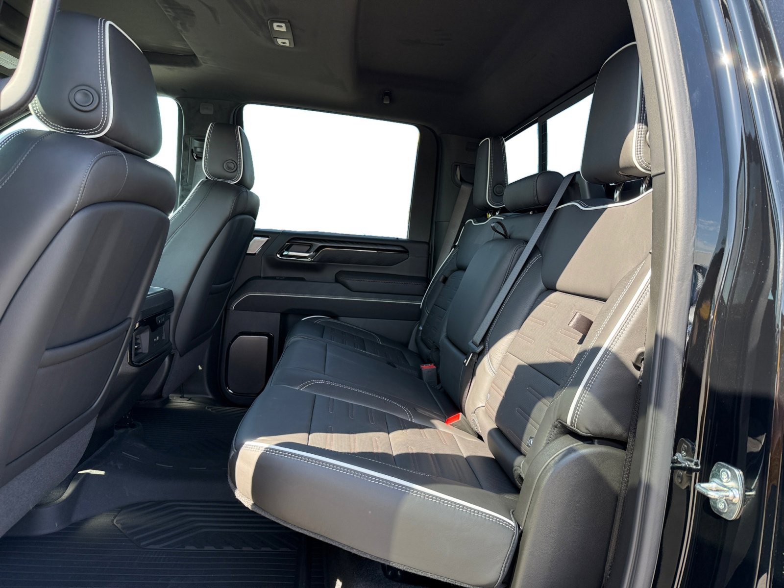 2025 Gmc Sierra 2500 HD AT4X photo 16