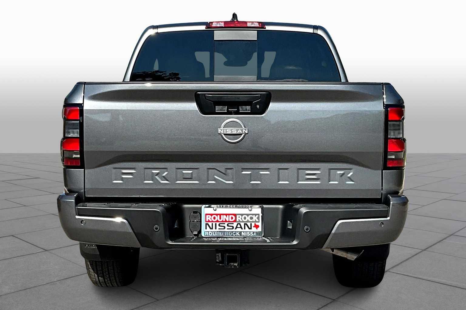 2025 Nissan Frontier SV photo 4