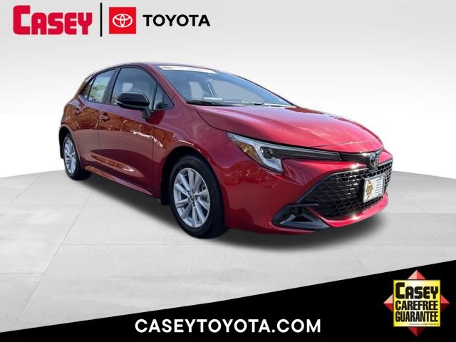 2026 Toyota Corolla Hatchback SE's photo