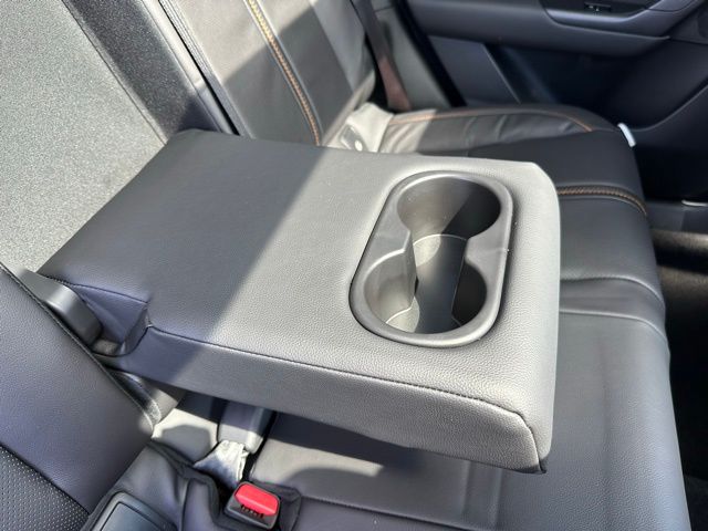 2025 Mazda CX-50 Premium Plus photo 32