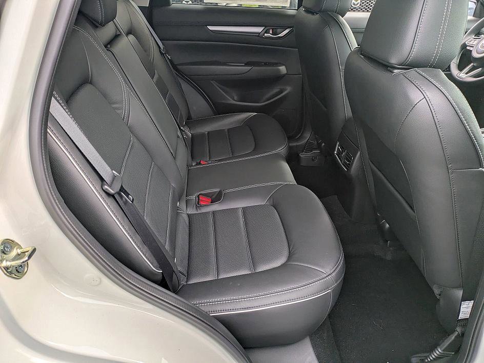 2025 Mazda CX-5 2.5 S Preferred photo 33