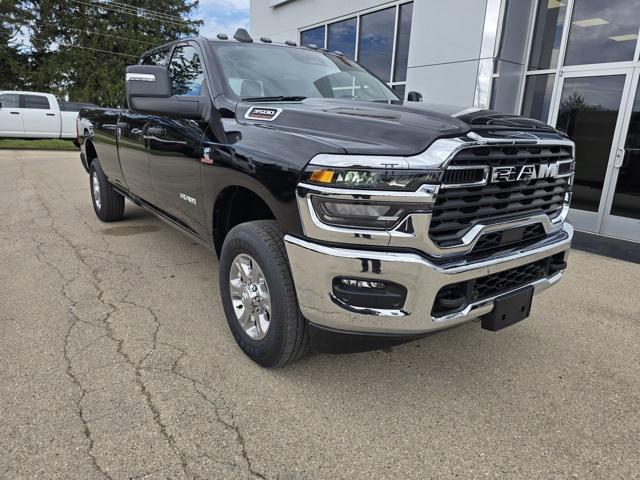 2026 RAM Ram 3500 Pickup Big Horn's photo