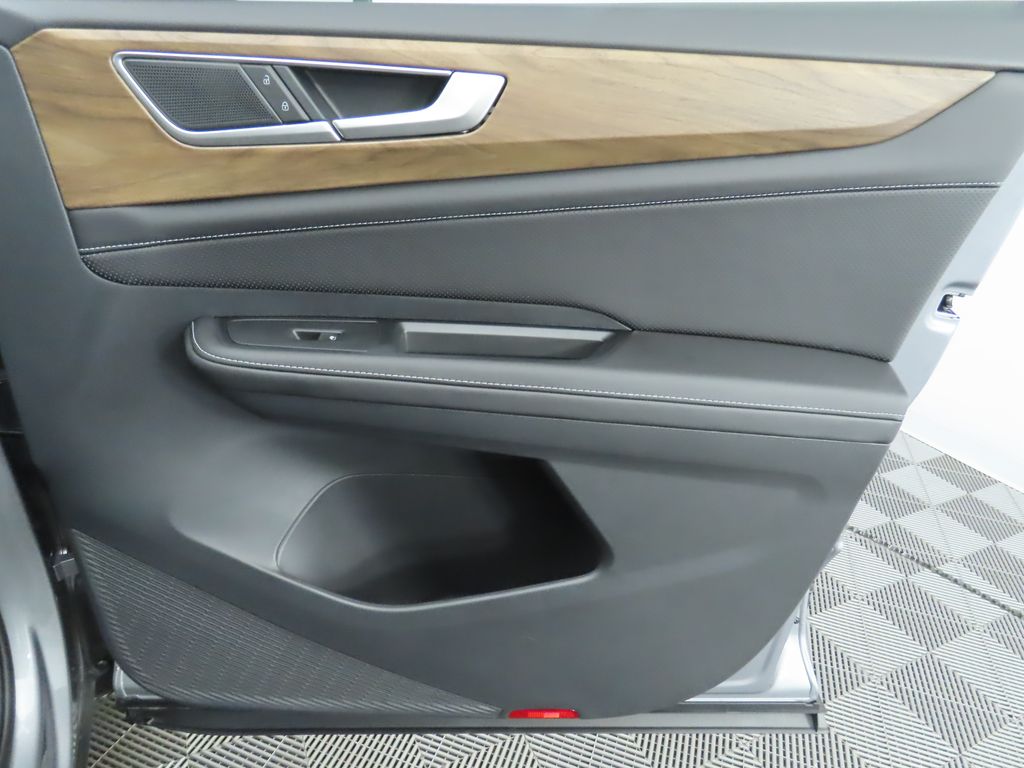 2026 Volkswagen Atlas SE Technology photo 24