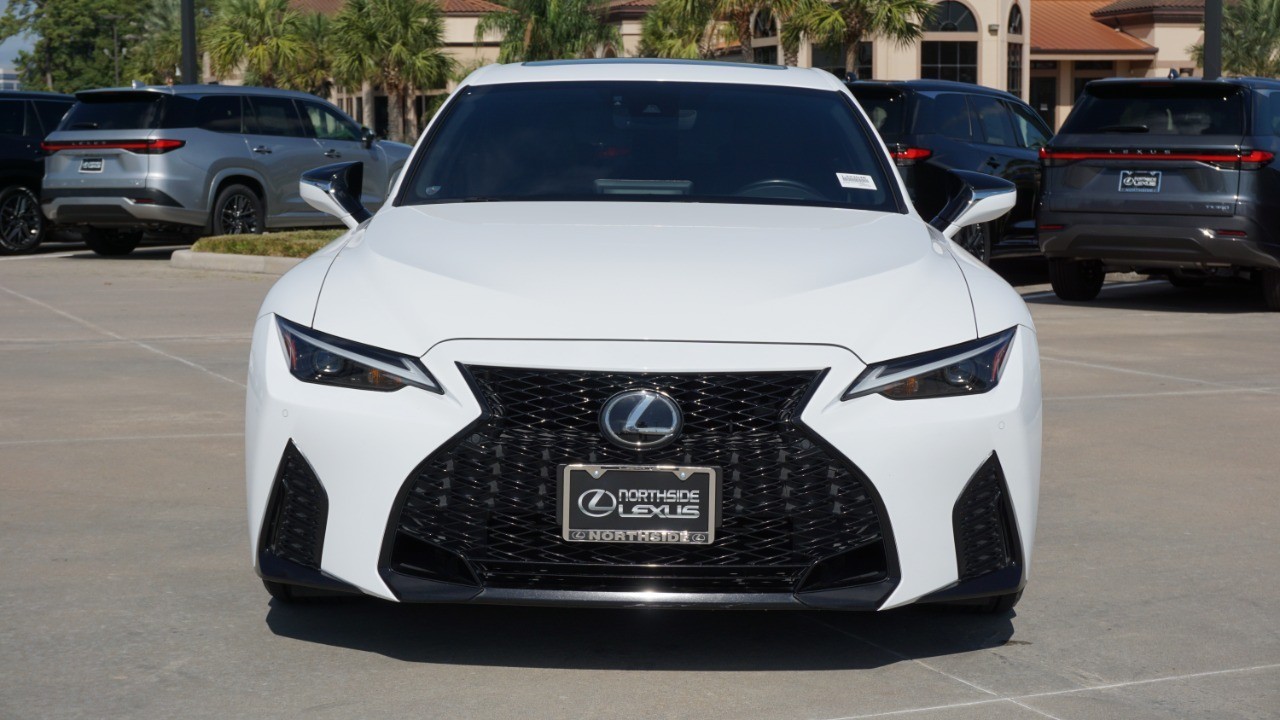 2023 Lexus IS 350 F SPORT photo 3