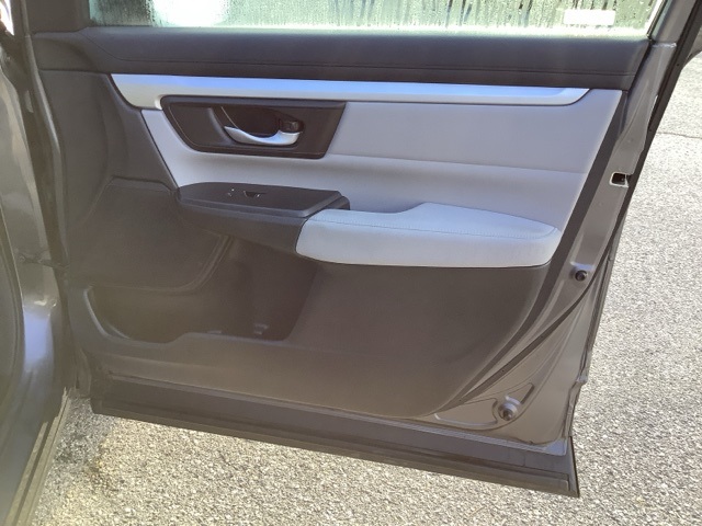 2017 Honda CR-V LX photo 13