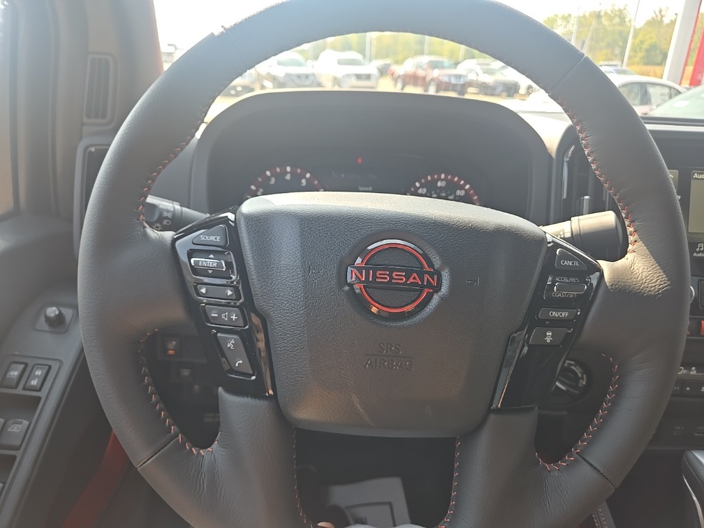 2026 Nissan Frontier Crew Cab PRO-4X photo 13