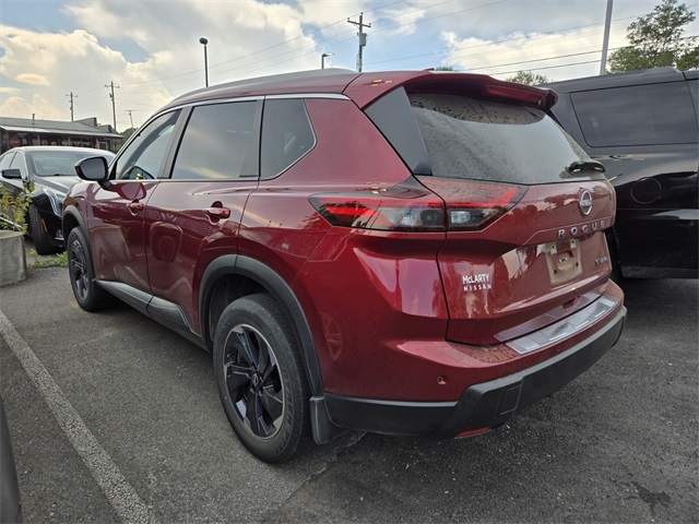 2024 Nissan Rogue SV photo 6