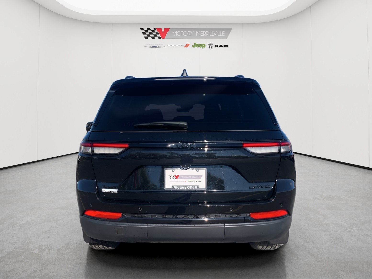 2025 Jeep Grand Cherokee Limited photo 4