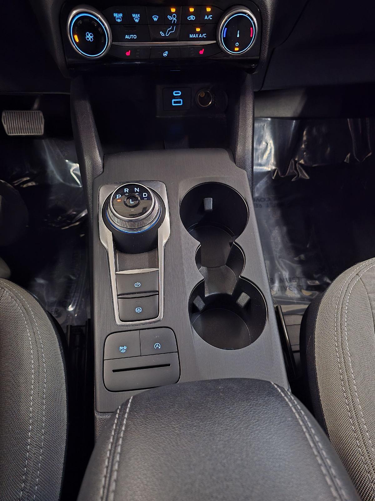2022 Ford Escape SE photo 16
