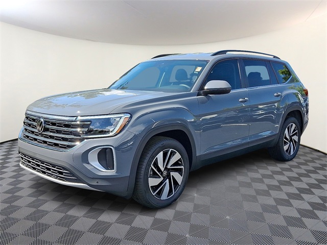 2025 Volkswagen Atlas SE Technology photo 3