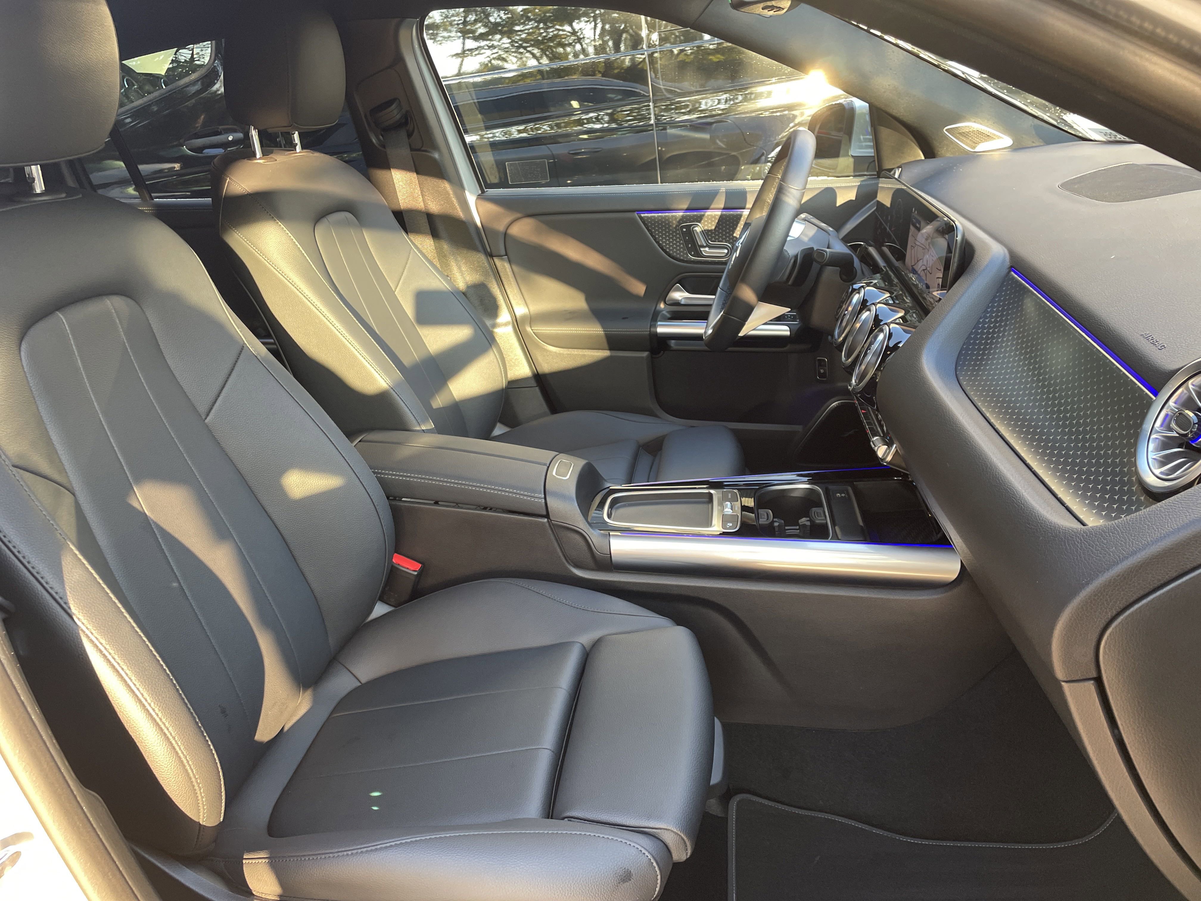 2025 Mercedes Benz GLA 250 photo 26