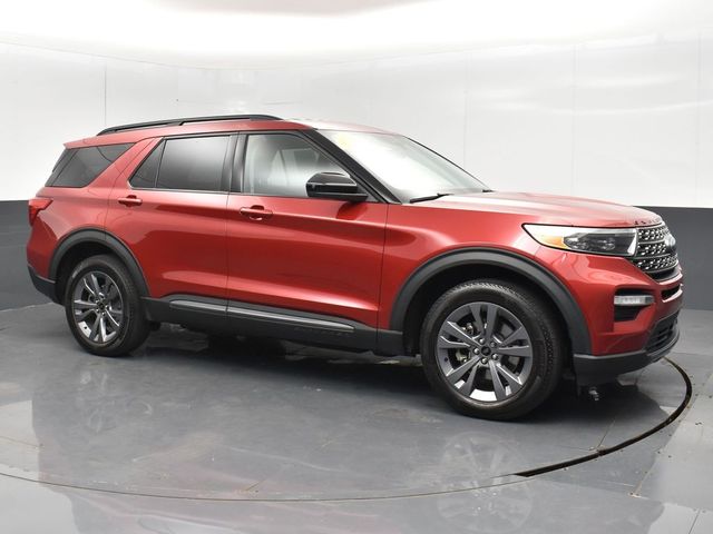 2022 Ford Explorer XLT photo 3